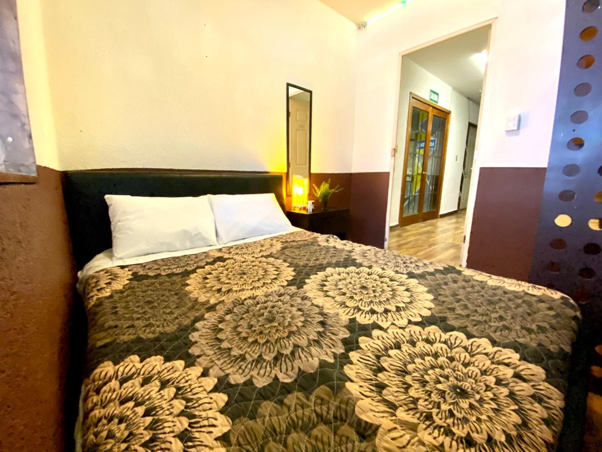 Roomies Hostel - Condesa