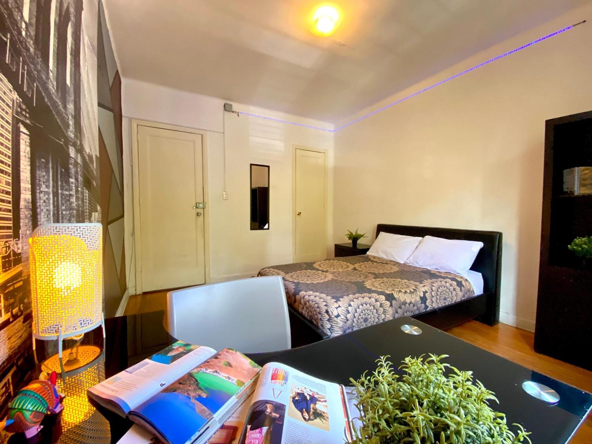 Roomies Hostel - Condesa Guest house