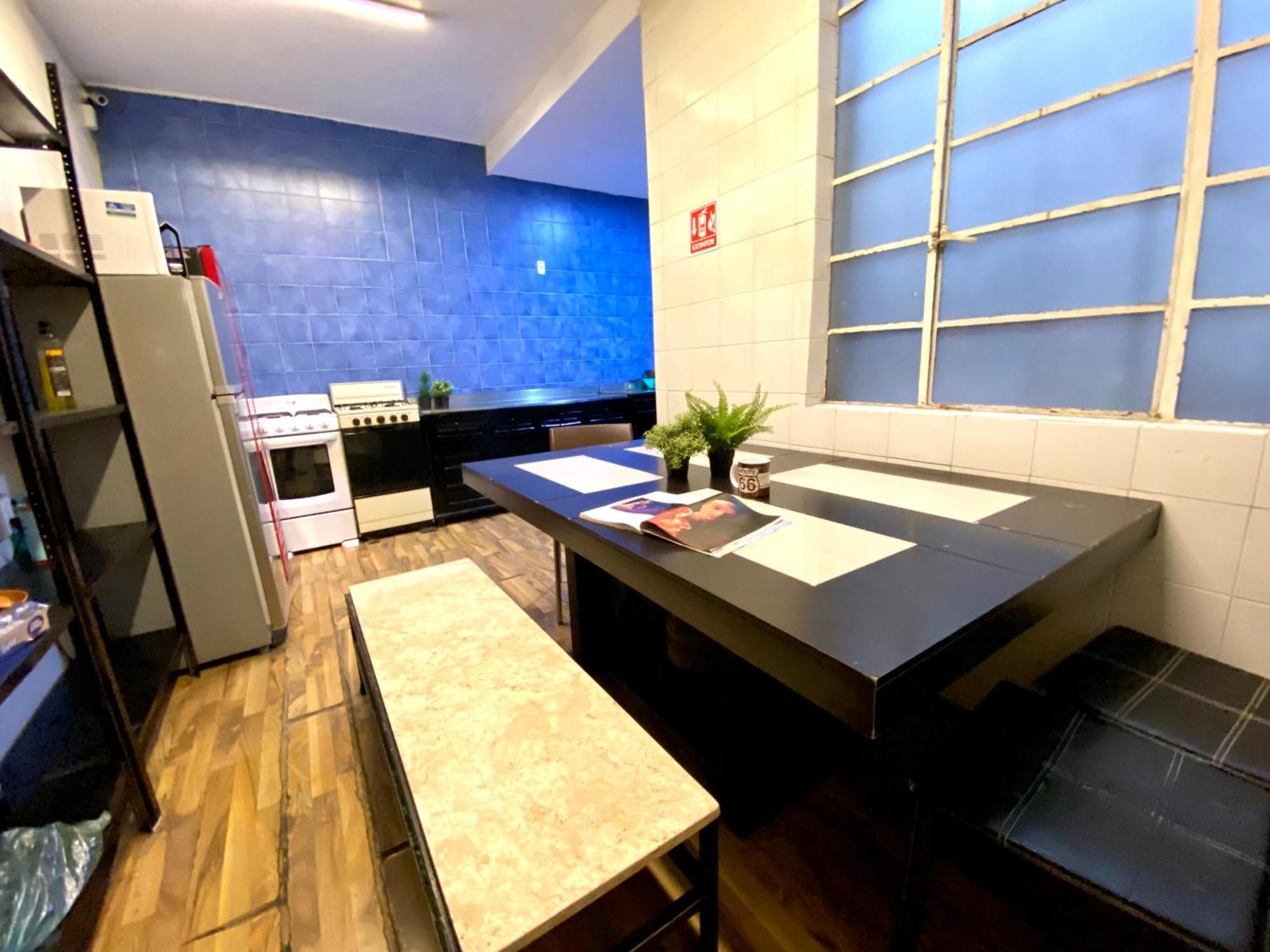 Guest house Roomies Hostel - Condesa Mexico City